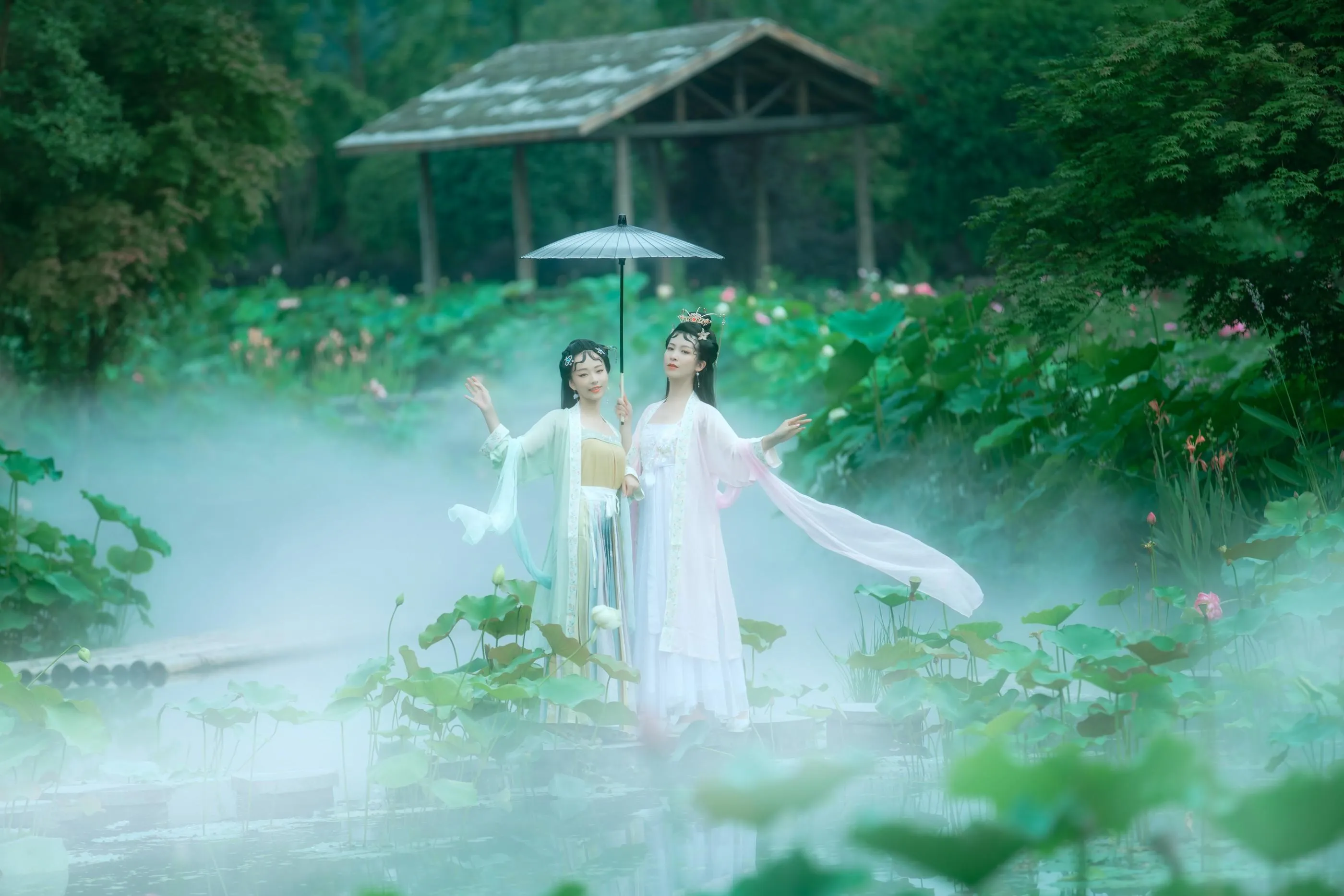 [YITUYU艺图语]2021.12.25 双生花 修水凝花 [31P]插图5